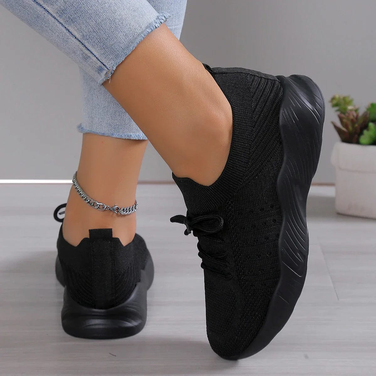 Laira™ - Stylish Breathable Sneakers